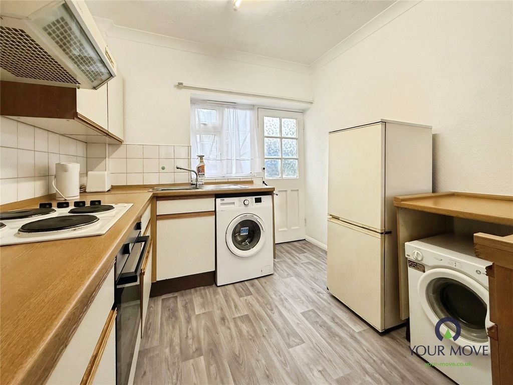 Property photo 3 of 7 Picture No. 06