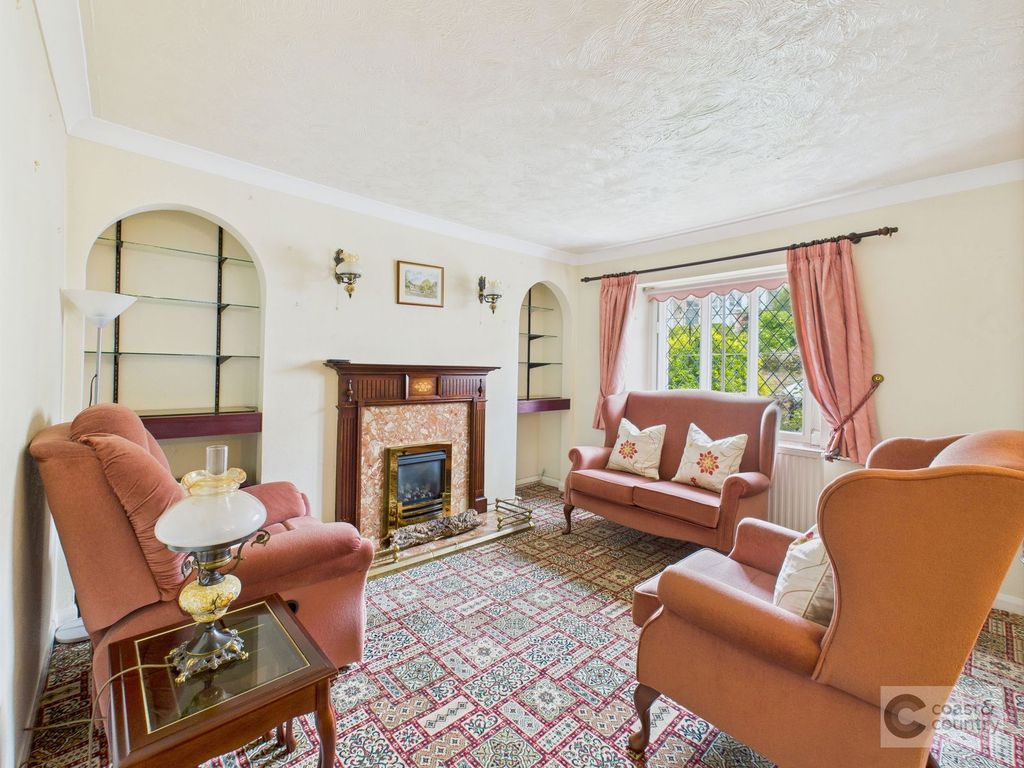 Property photo 2 of 24