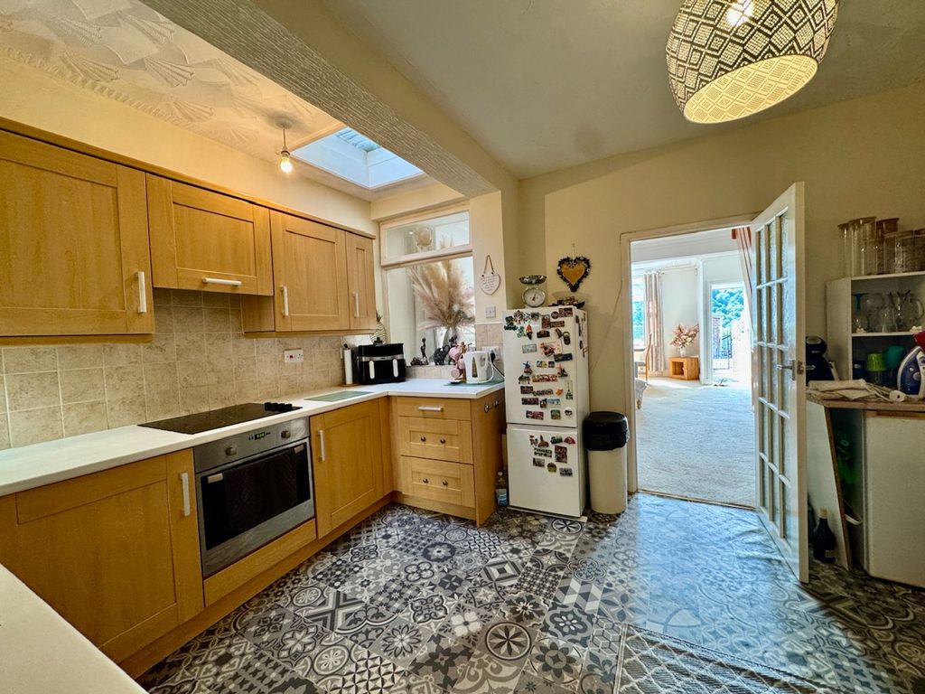 Property photo 3 of 31