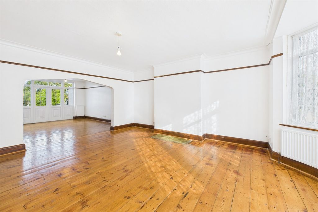 Property photo 1 of 20 Living Room & Dining Room