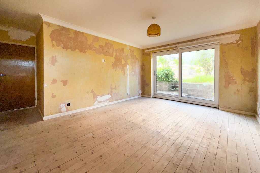 Property photo 3 of 17 5 Purbeck Avenue, Torquay, Tq2 6Ul
