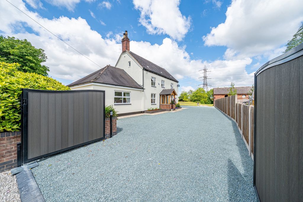 Property photo 2 of 49