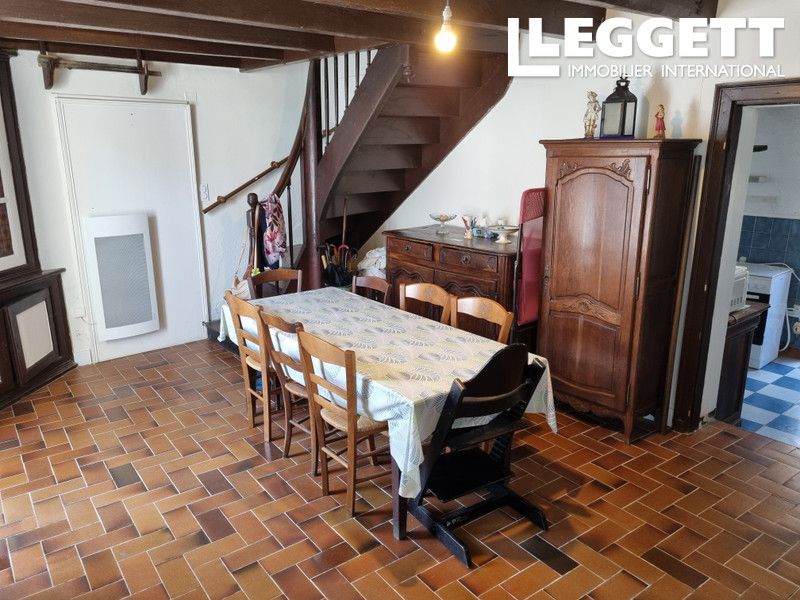 Property photo 2 of 10