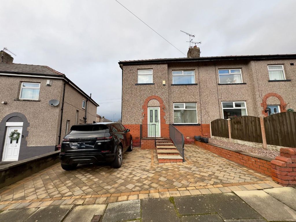 Property photo 1 of 21 Main Photo Harrogate Crescent, Burnley For Sale By