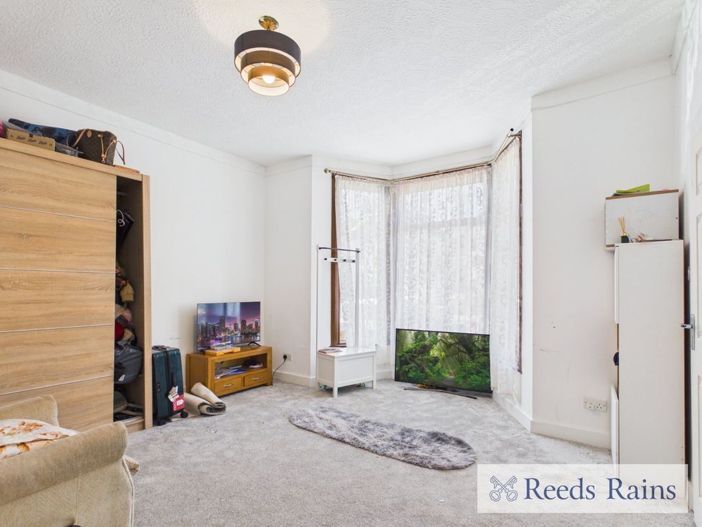 Property photo 2 of 13 Picture No. 10