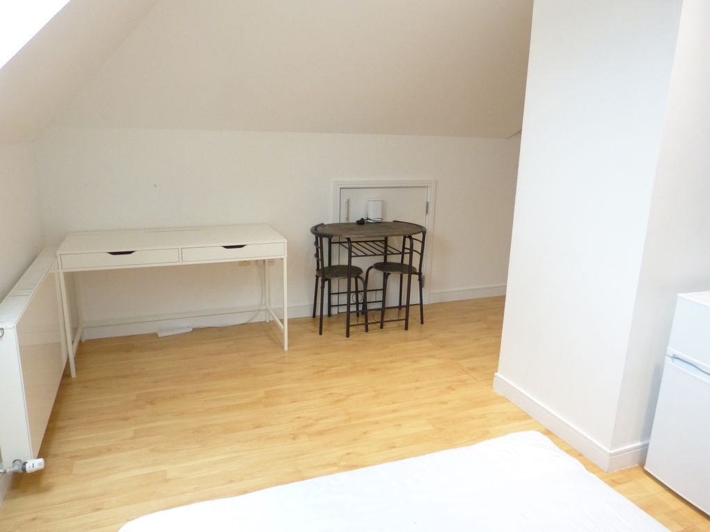 Property photo 2 of 5 Gallery