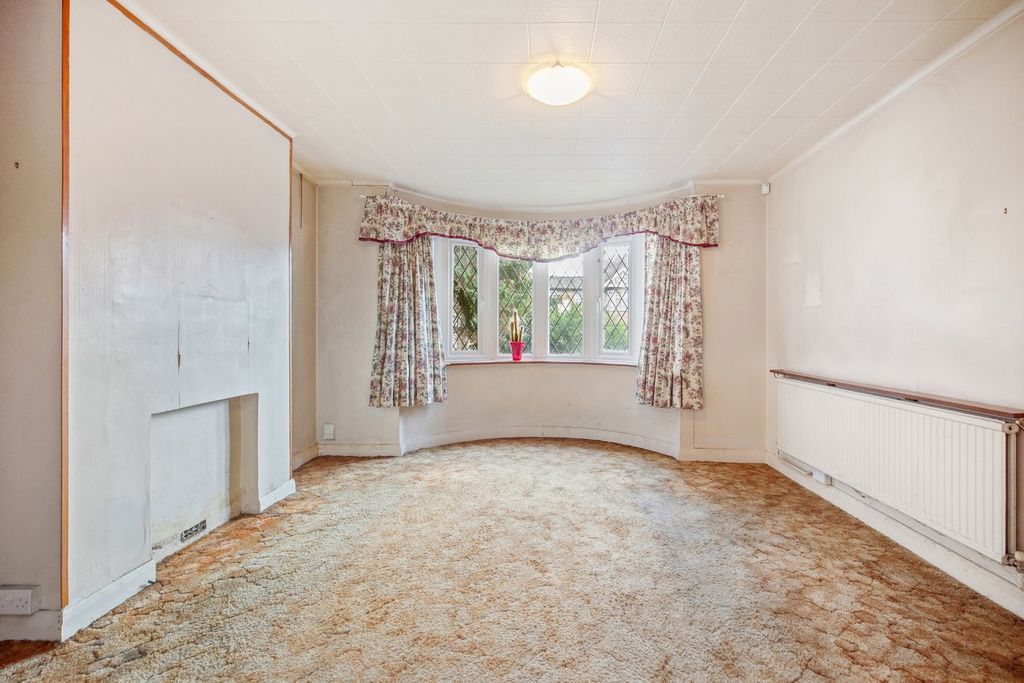 Property photo 2 of 22