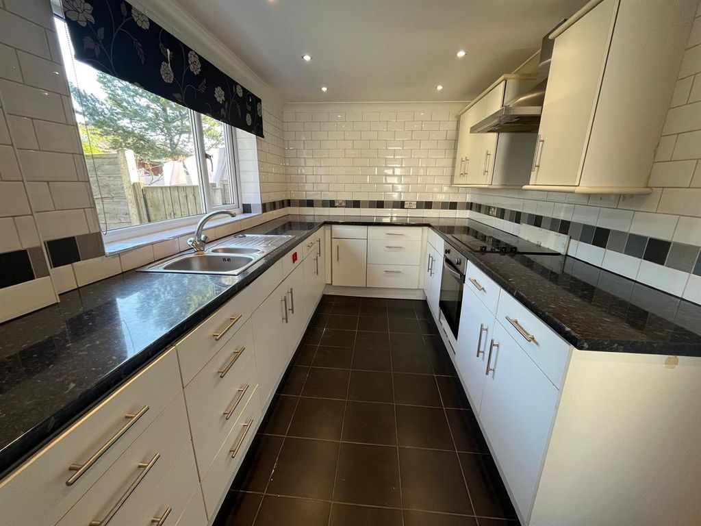 Property photo 2 of 15 (8).Jpeg