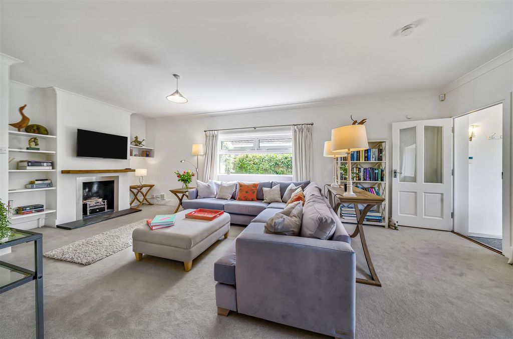 Property photo 3 of 33 Windhaven-22.Jpg