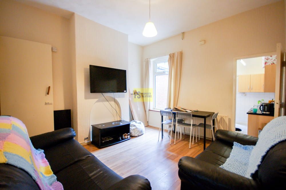 Property photo 2 of 5