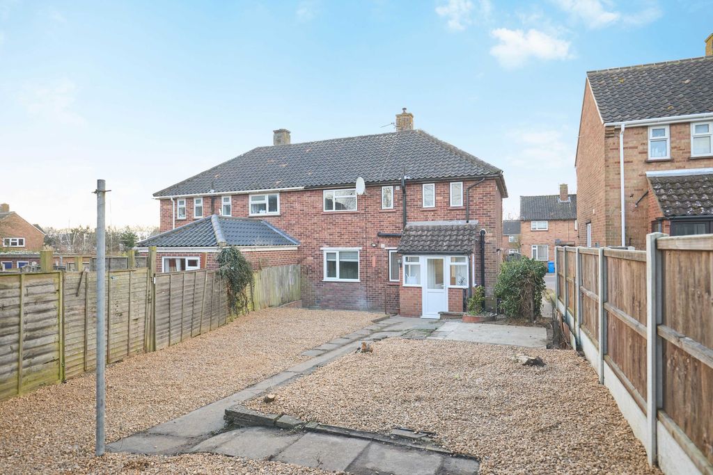 Property photo 2 of 19