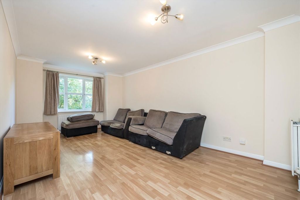 Property photo 2 of 4