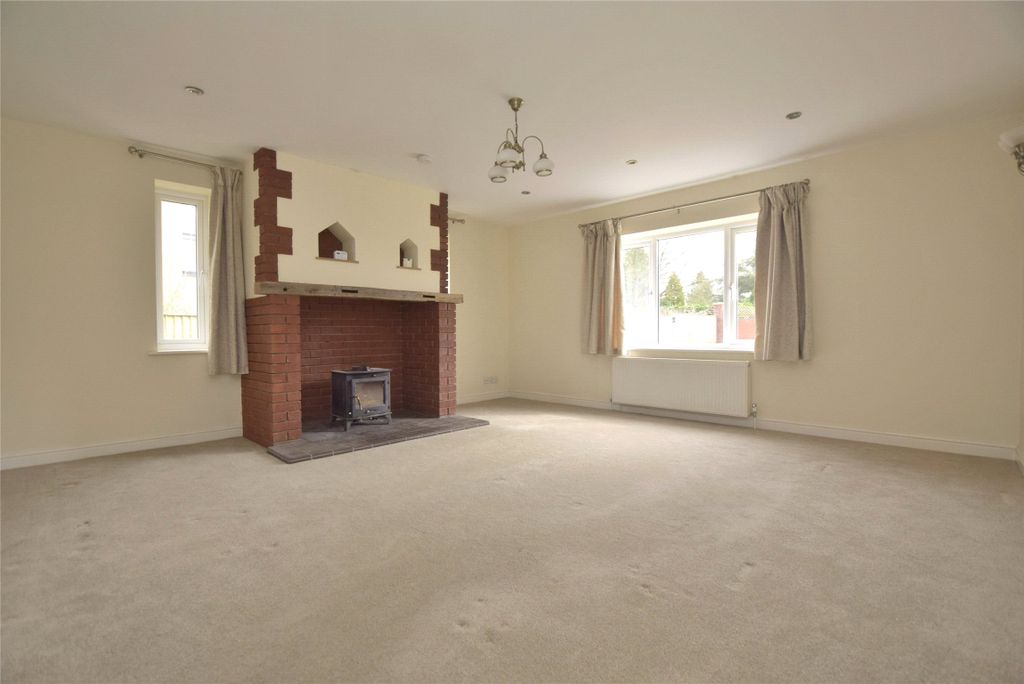 Property photo 2 of 18 Living Room