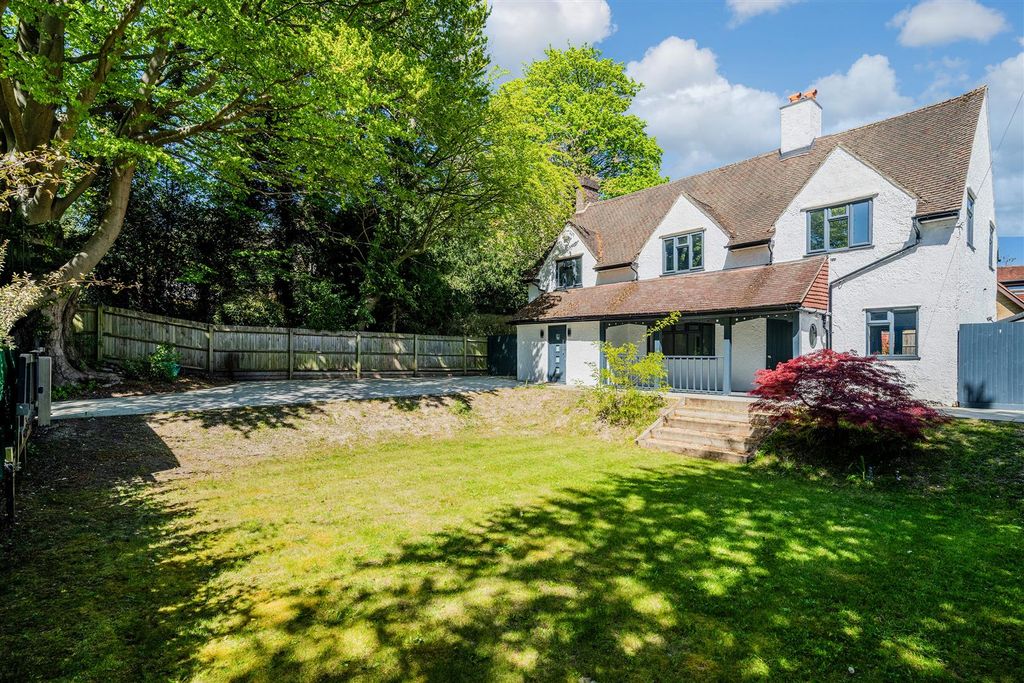 Additional image 27 of 4 bed detached house for saleWoodfield Hill, Coulsdon CR5