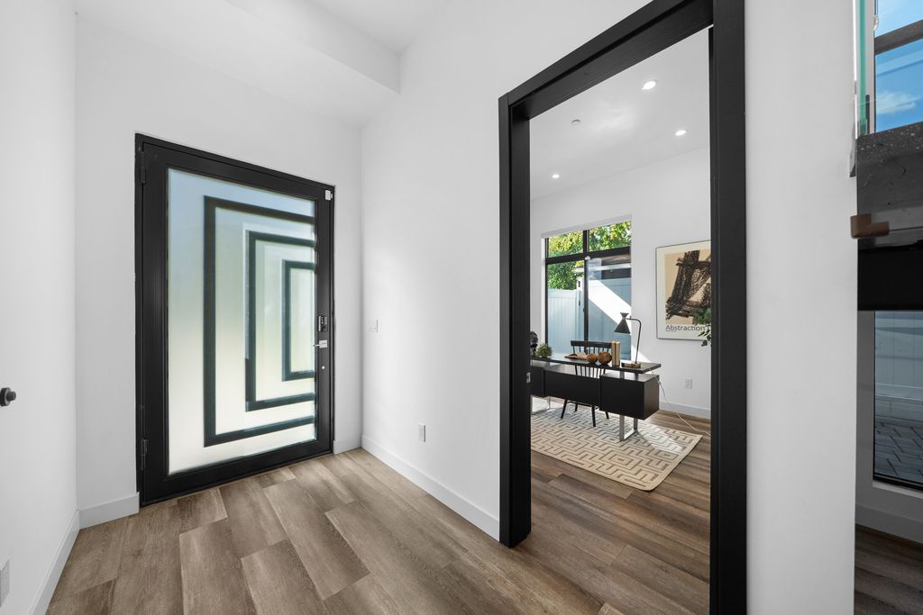 Property photo 3 of 70