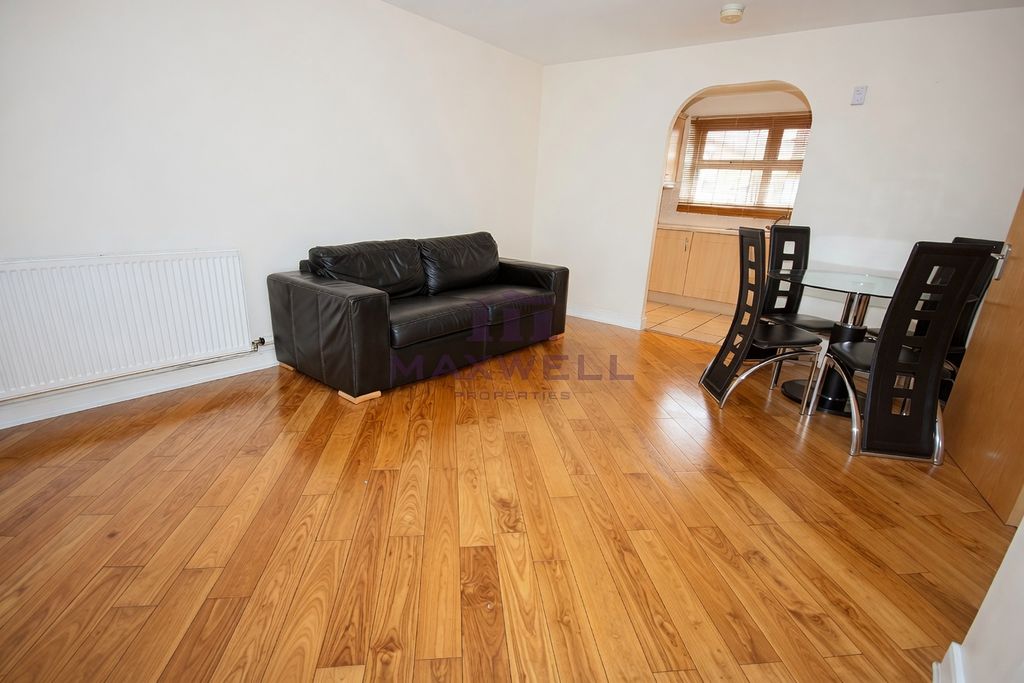 Property photo 2 of 11 2 Bed 2 Bath For Rent In Woolwich, Se28