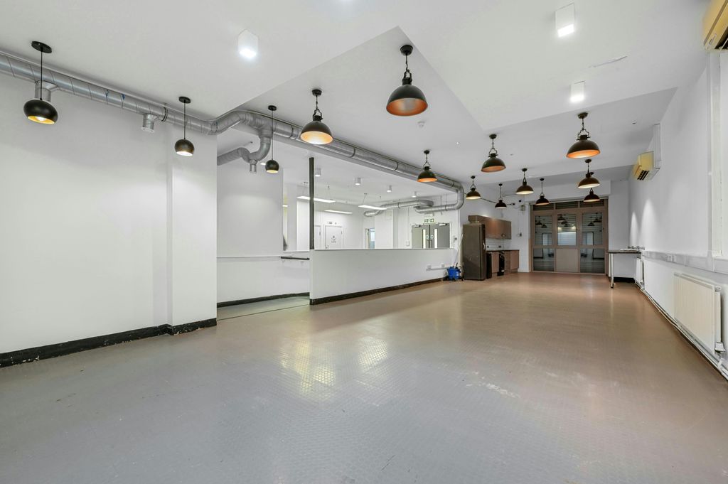 Property photo 3 of 7 Photo 2.Jpg