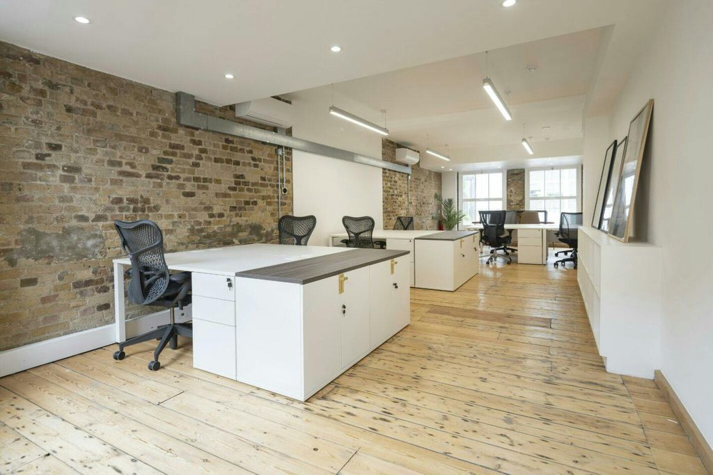 Property photo 1 of 8 Photo 7.Jpg