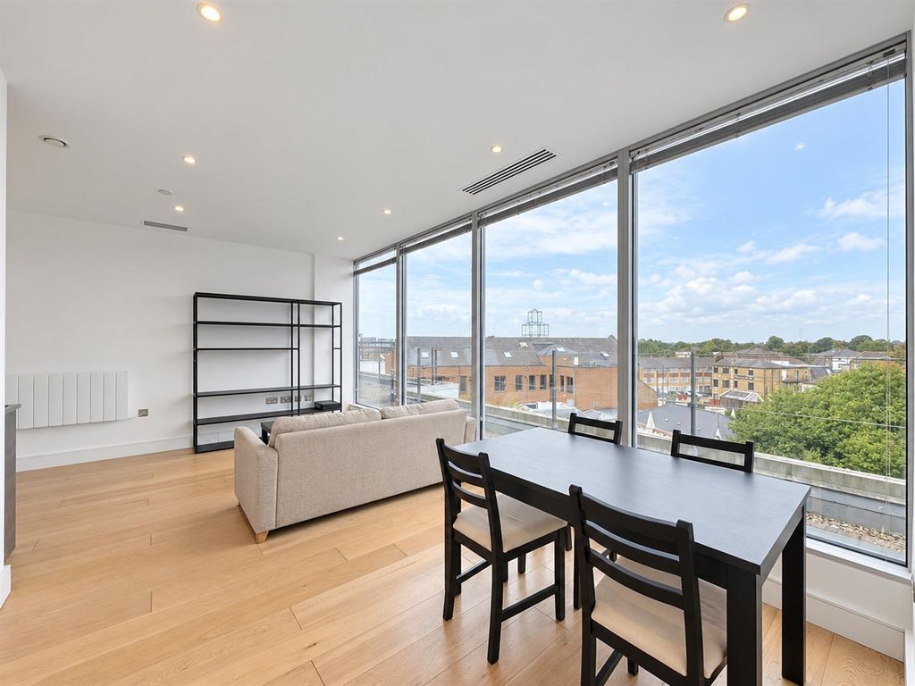 Property photo 3 of 8 7dab03Fb-d2A2-4600-B164-07461d1Cbb50.Png