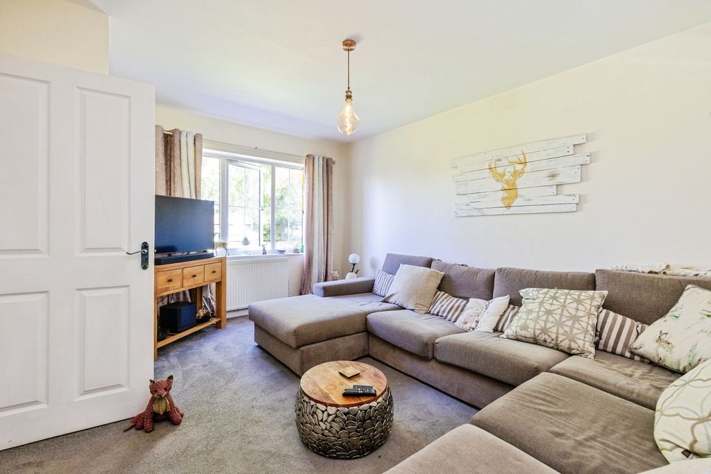 Property photo 2 of 15