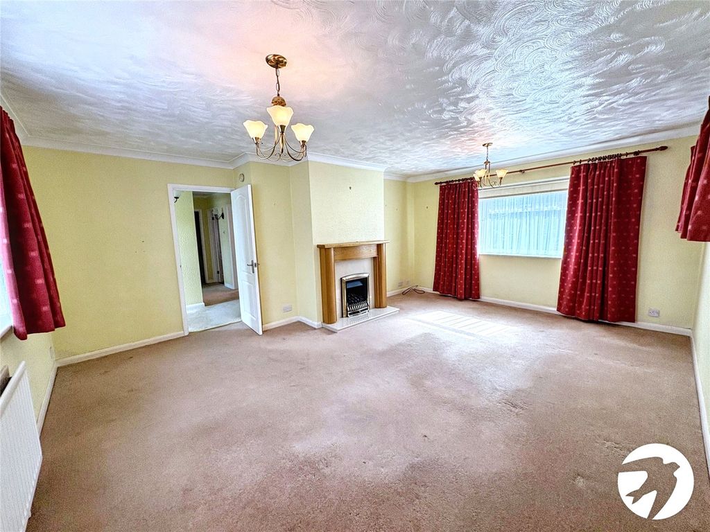 Property photo 2 of 12 Picture 2