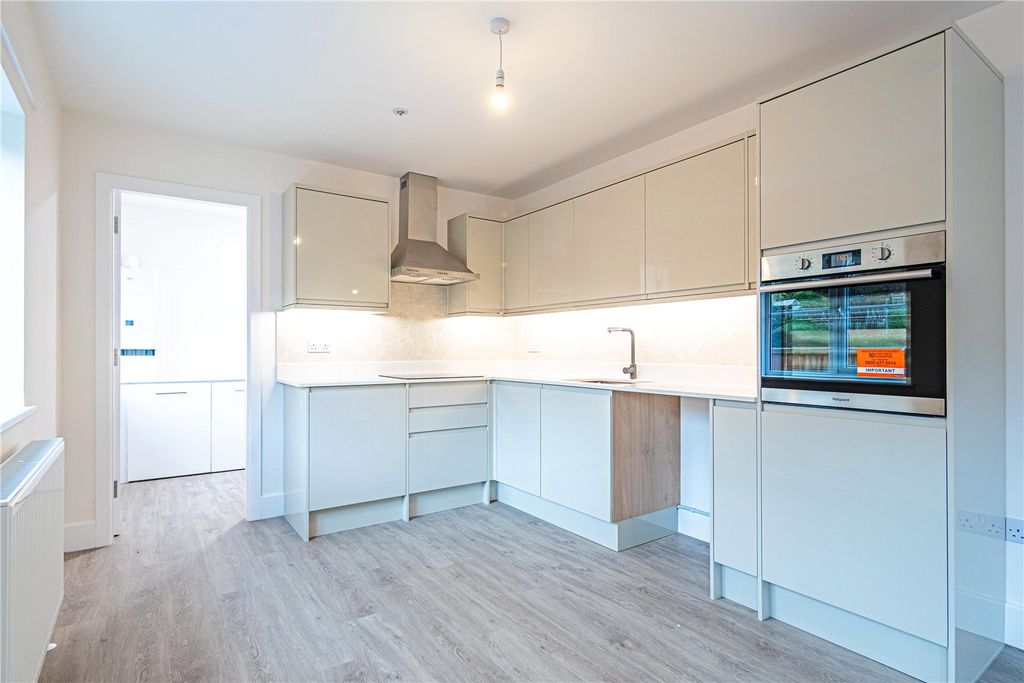 Property photo 3 of 9 Picture No. 09