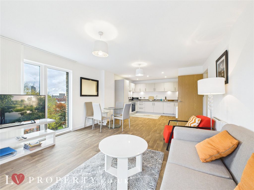 Property photo 2 of 11 Picture No. 04