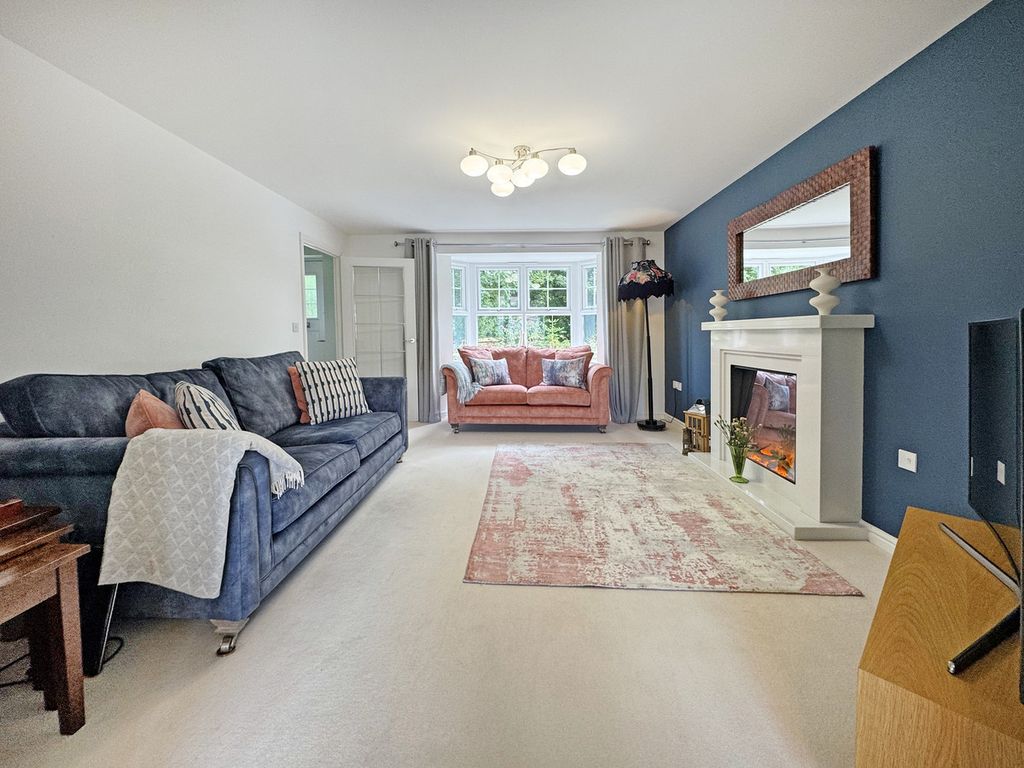 Property photo 3 of 48