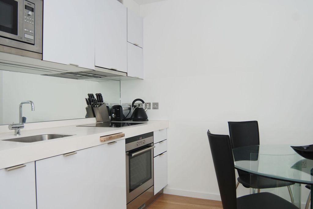 Property photo 2 of 5