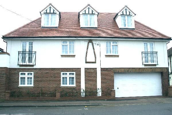 Property photo 1 of 5