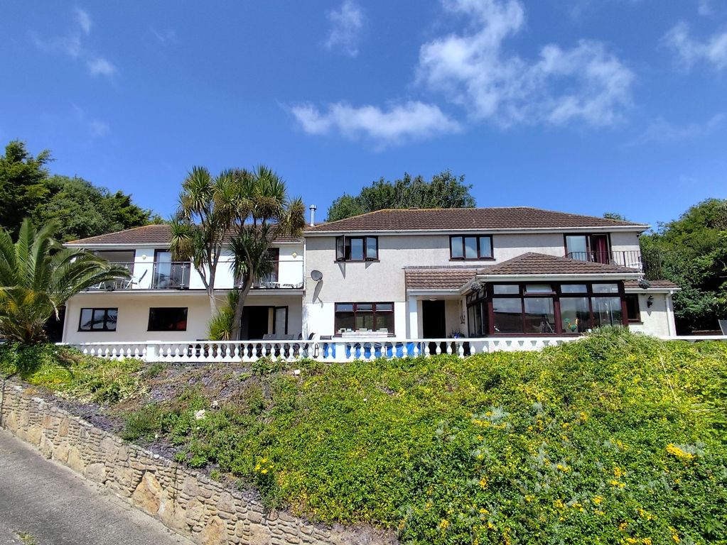 Property photo 1 of 33 External