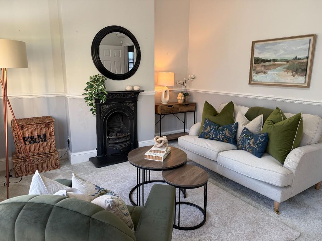 Property photo 3 of 19