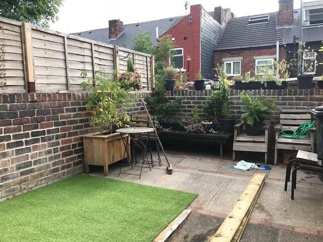 Property photo 3 of 15 A Charming And Well-Maintained Garden Space Featur...