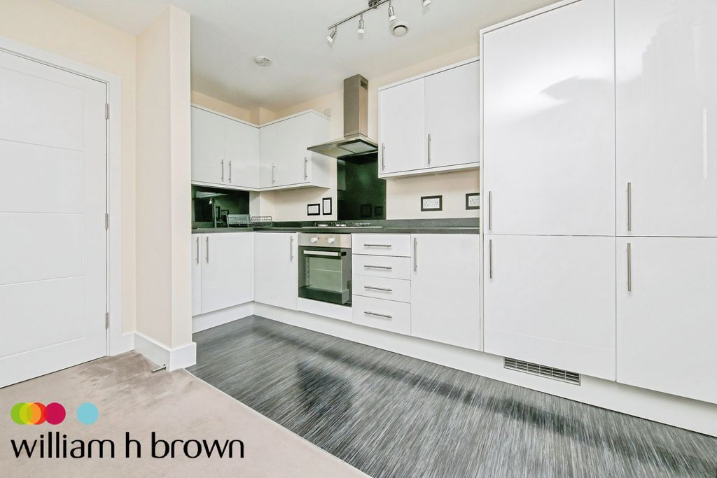 Property photo 3 of 7 Image