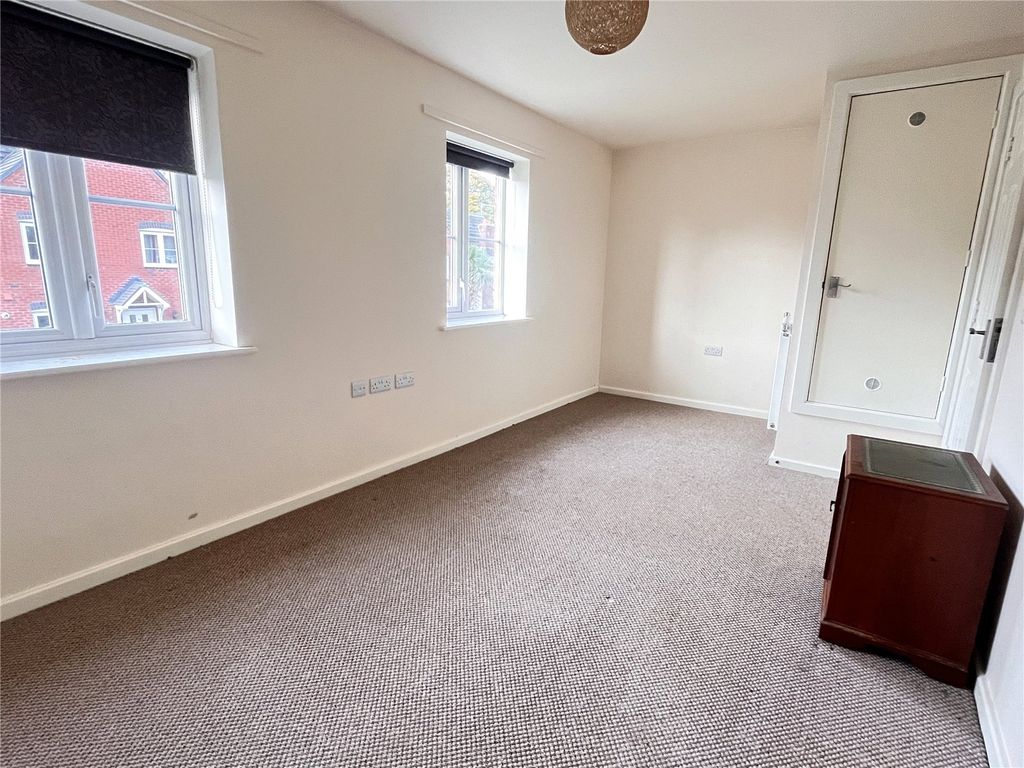 Property photo 3 of 12 Picture No. 11