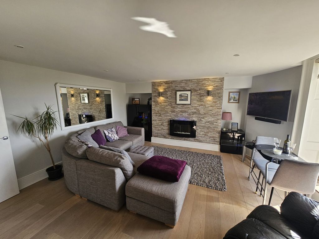 Additional image 8 of 2 bed flat for salePegwell Road, Ramsgate CT11