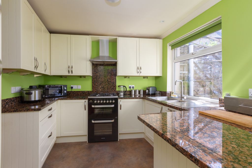 Property photo 2 of 32 Kitchen