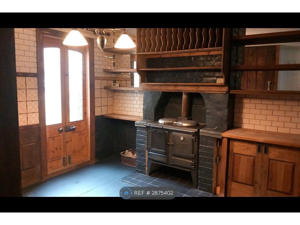 Property photo 3 of 16 Dining Room