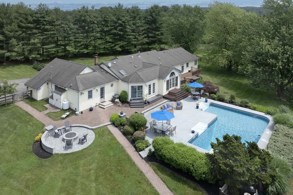 Property photo 3 of 8 <Alttext/>