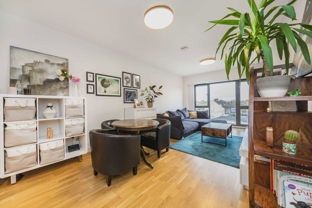 Property photo 2 of 4