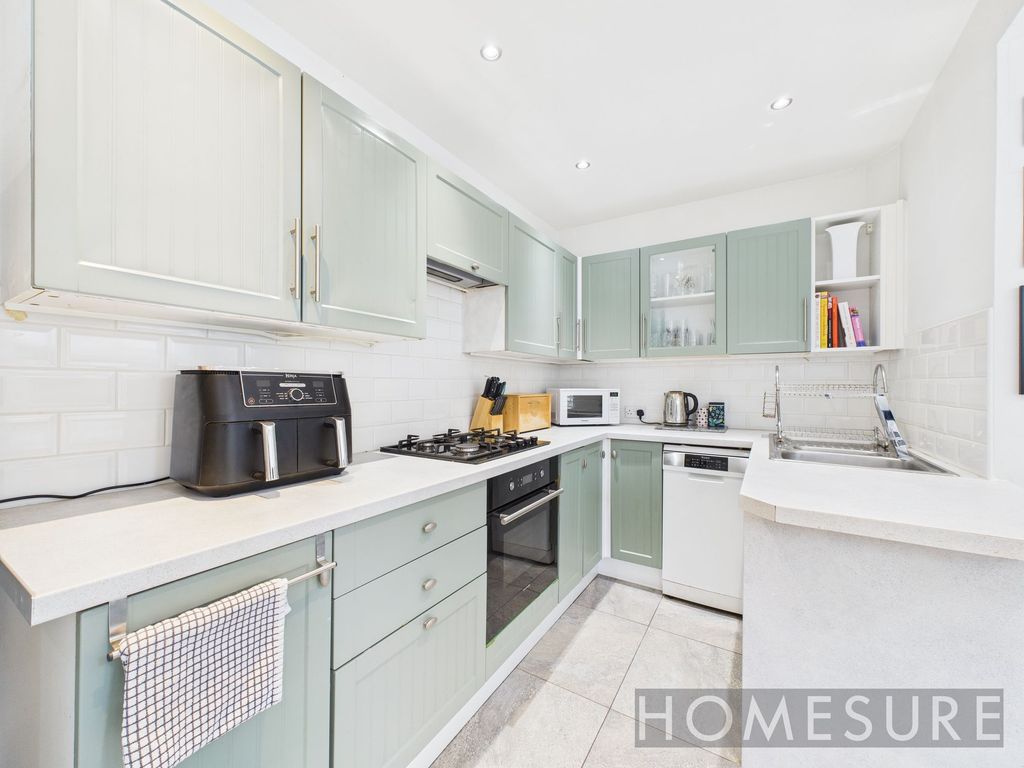 Property photo 3 of 20