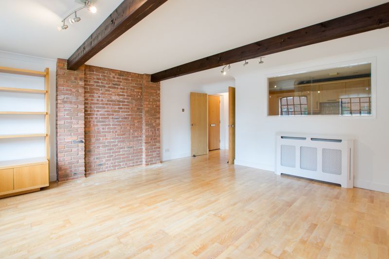 Property photo 3 of 10 Photo 3