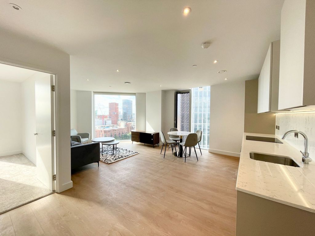 Property photo 2 of 18