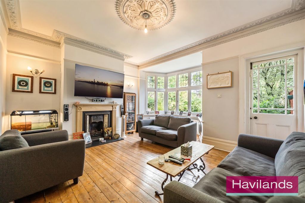 Additional image 6 of 6 bed semi-detached house for saleVillage Road, Enfield EN1