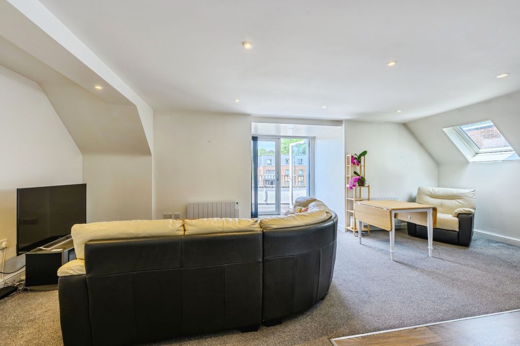 Property photo 3 of 21 Open Plan Living