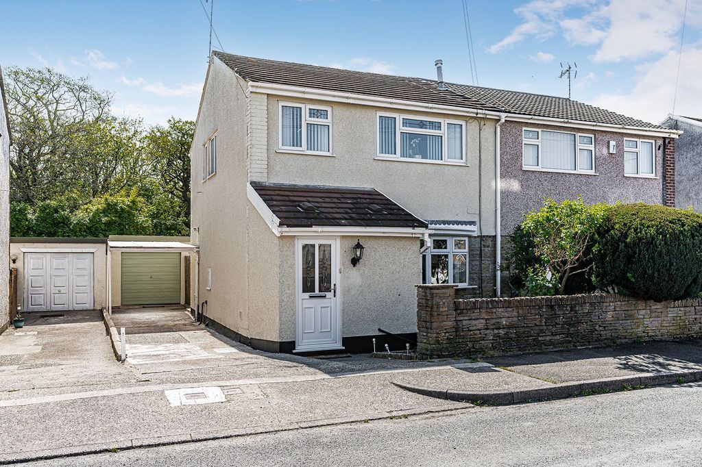 Property photo 1 of 38
