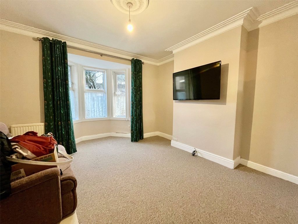 Property photo 3 of 7 Picture No. 04