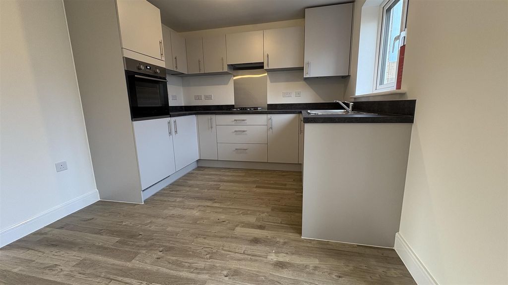 Property photo 2 of 16 Img_5070.Jpg