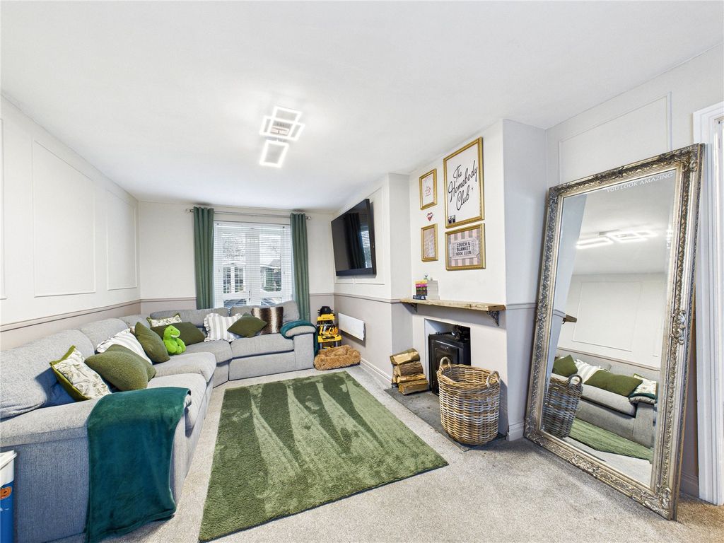 Property photo 2 of 20 Picture No. 17