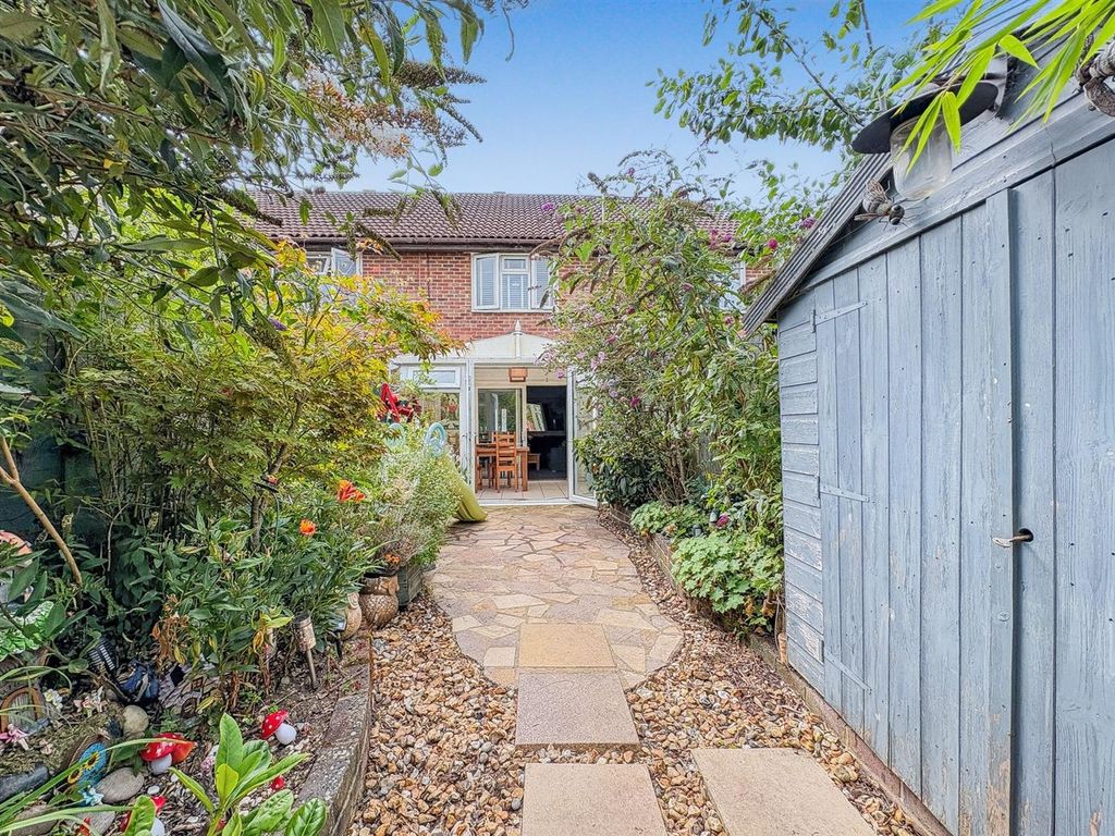 Property photo 2 of 15 Garden-2.Jpg